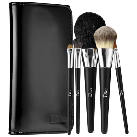 dior makeup brush